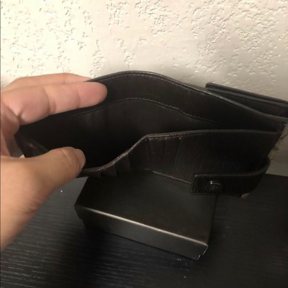 Authentic Gucci Women Wallet - Picture 5 of 7